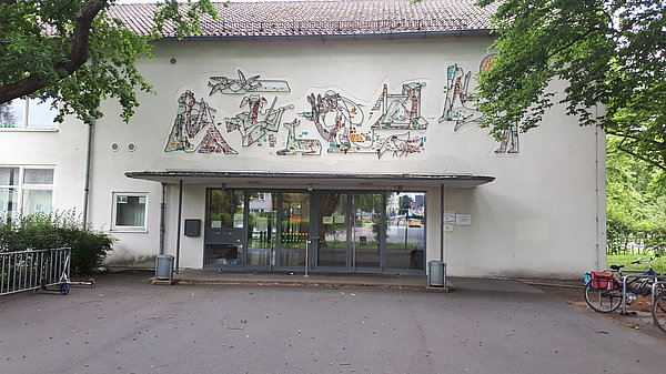 Eingang der Kardinal-von-Galen-Schule
